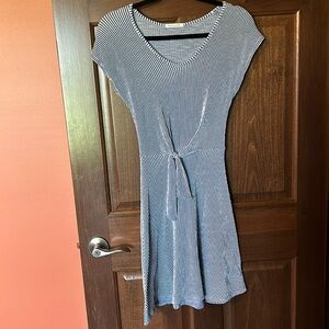 Light blue, EUC, mock wrap dress. XS